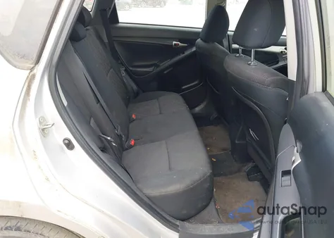 2010 Pontiac Vibe from USA, damaged, VIN 5Y2SP6E05AZ404490